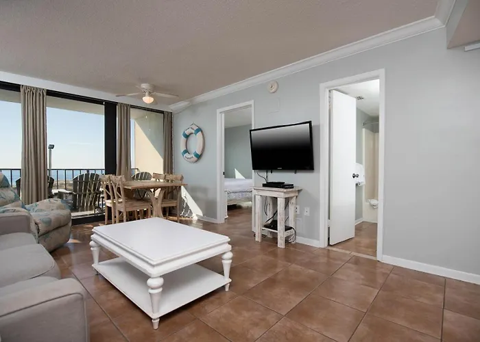 Island Winds East 107 Apartment