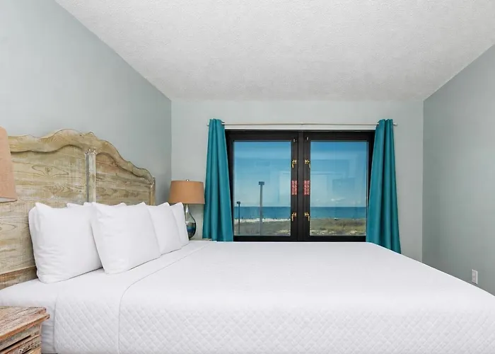 Island Winds East 107 Apartment