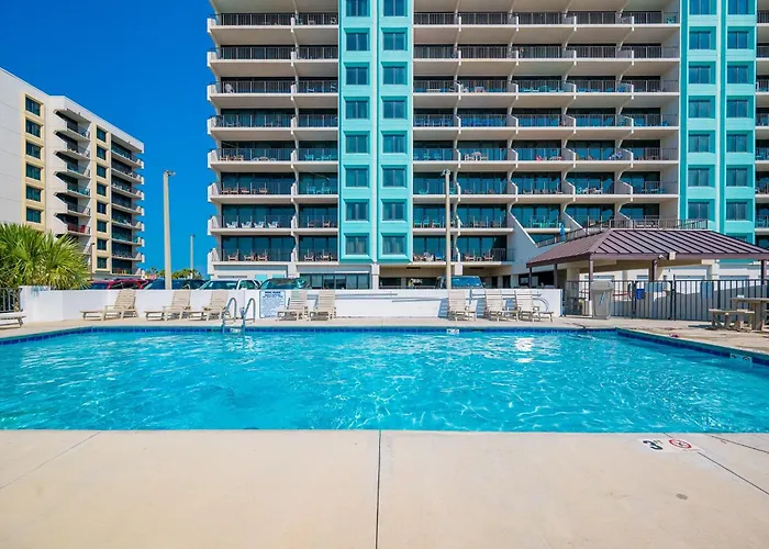 Apartment Island Winds East 107 *